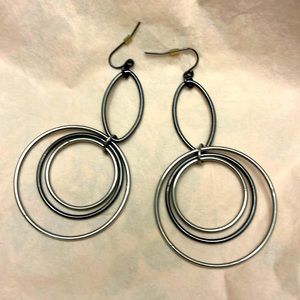 SALE!!! NWOT SILVER HOOP EARRINGS 🔥🤩🔥